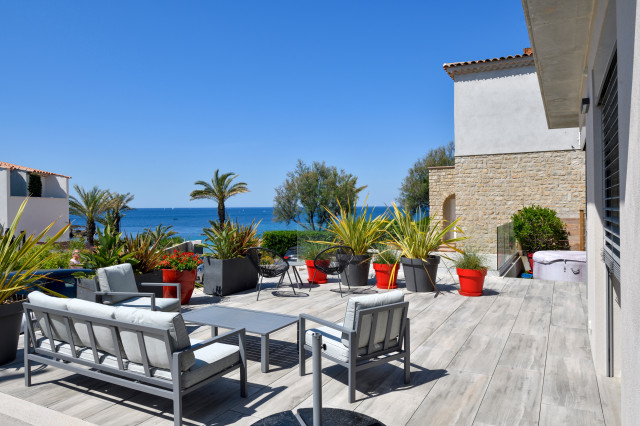 Maison contemporaine Sanary-sur-Mer (Var, 83) coastal-terrace