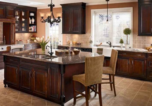 Example of a mid-sized arts and crafts kitchen design