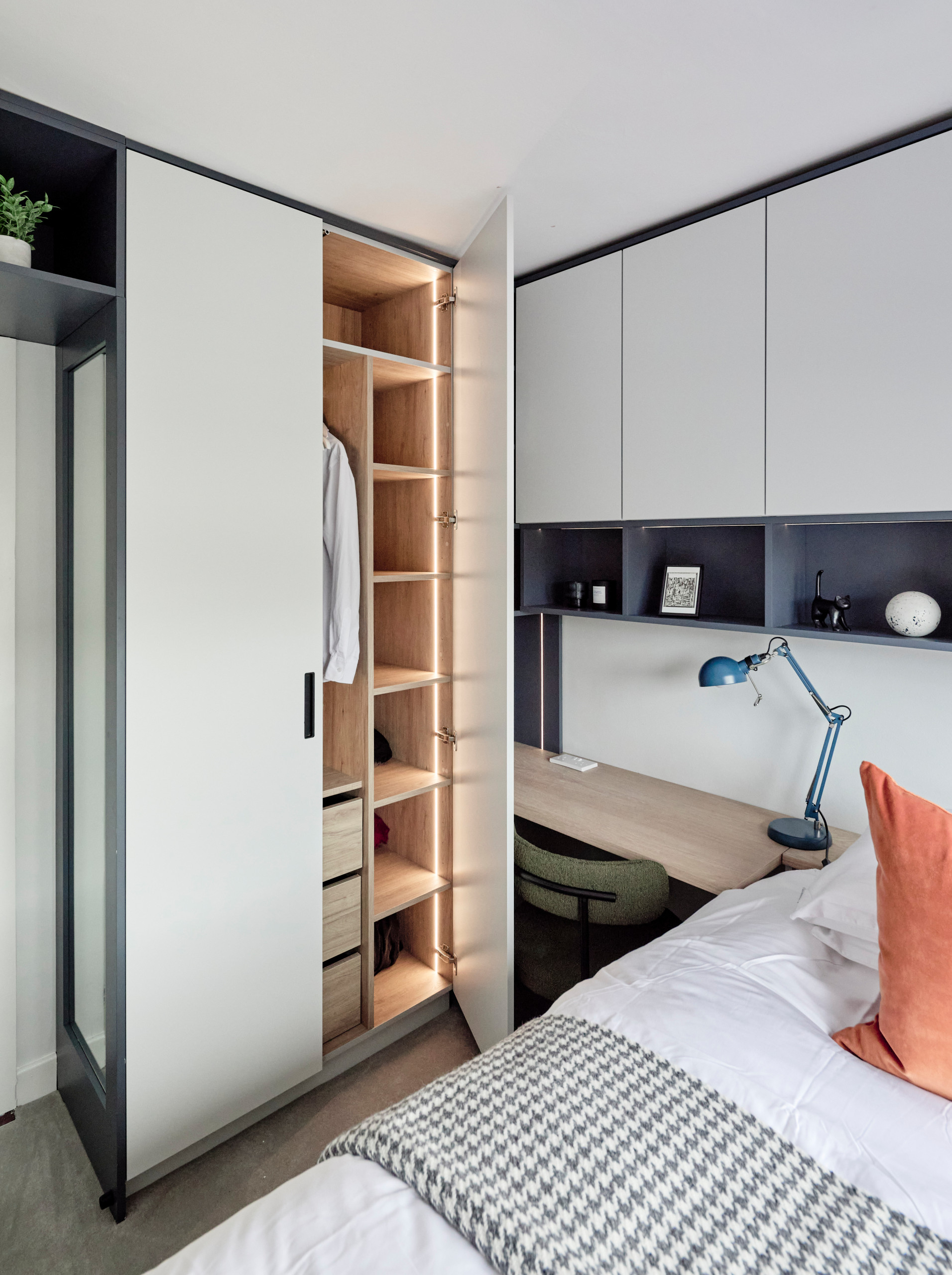 Box Bedroom Renovation