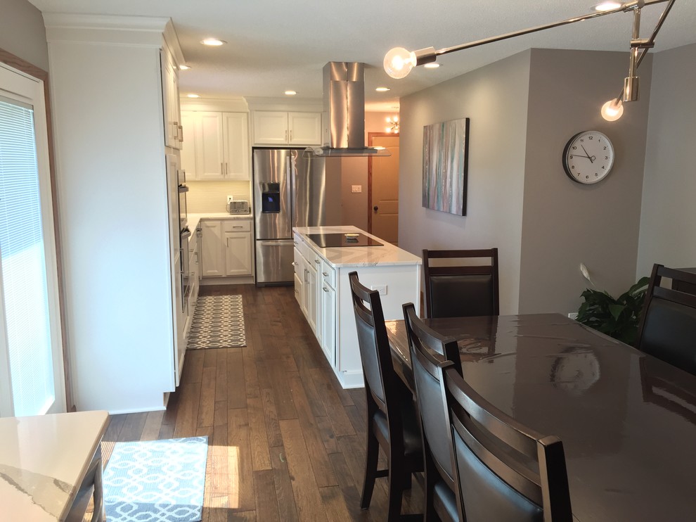 Inspiration for a large transitional kitchen remodel
