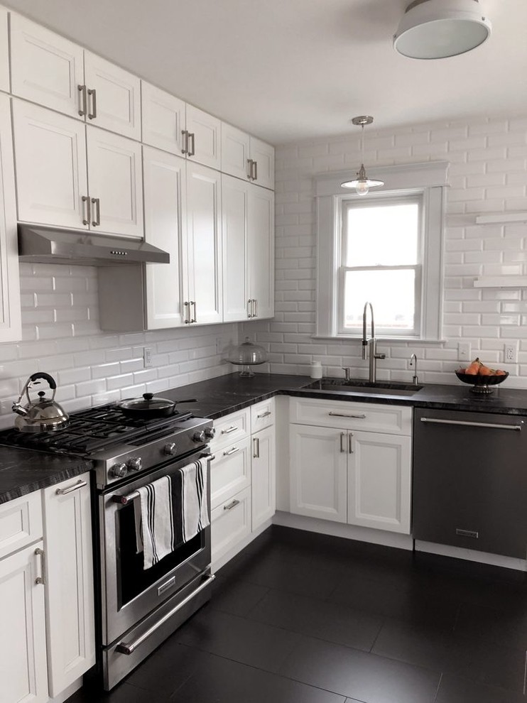 Transitional kitchen photo in New York