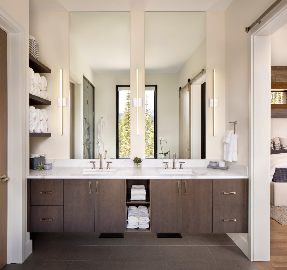 Bathroom - rustic bathroom idea