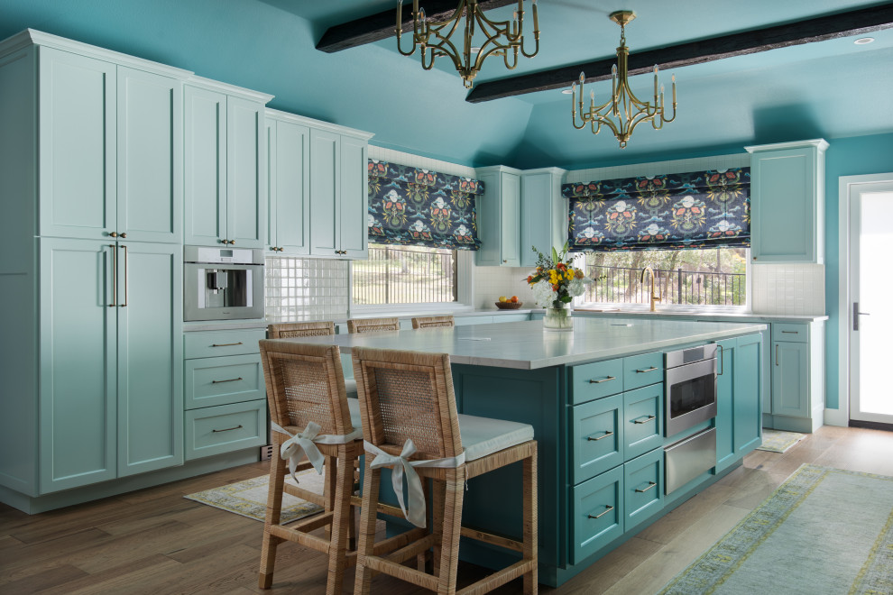 Kitchen - transitional kitchen idea in Austin