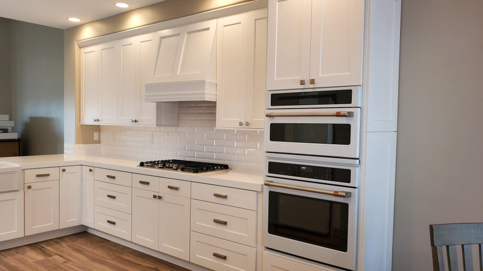 Inspiration for a transitional kitchen remodel in Orange County