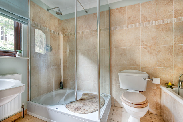 Mariner's Lodge traditional-bathroom