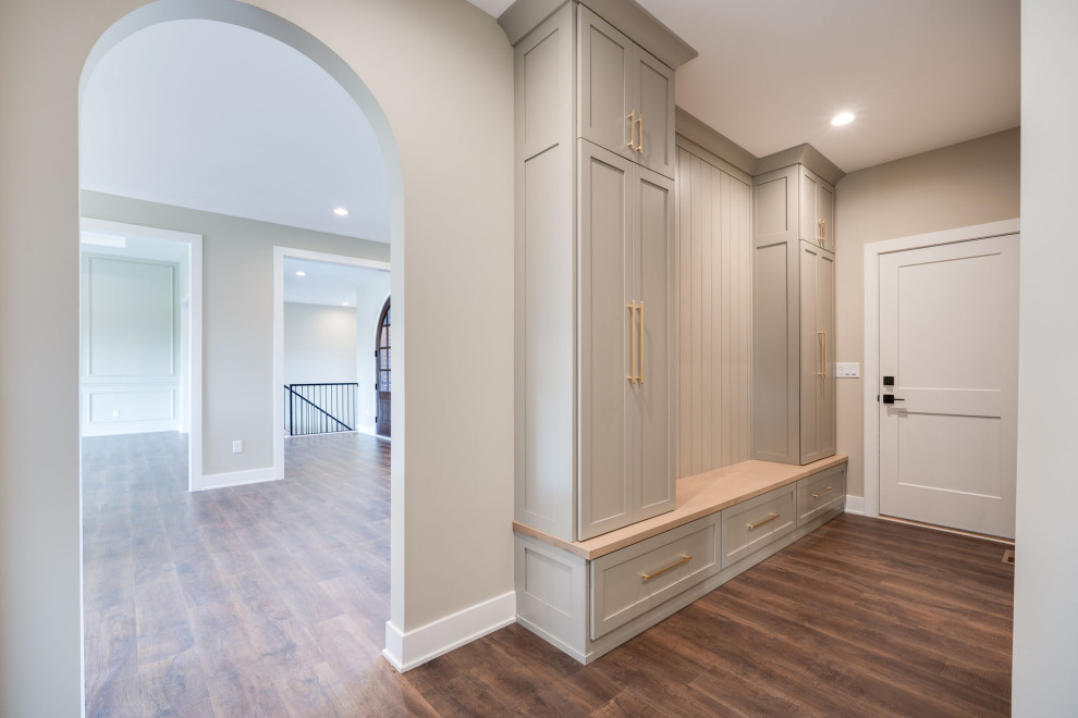 Entryway - entryway idea in Cincinnati