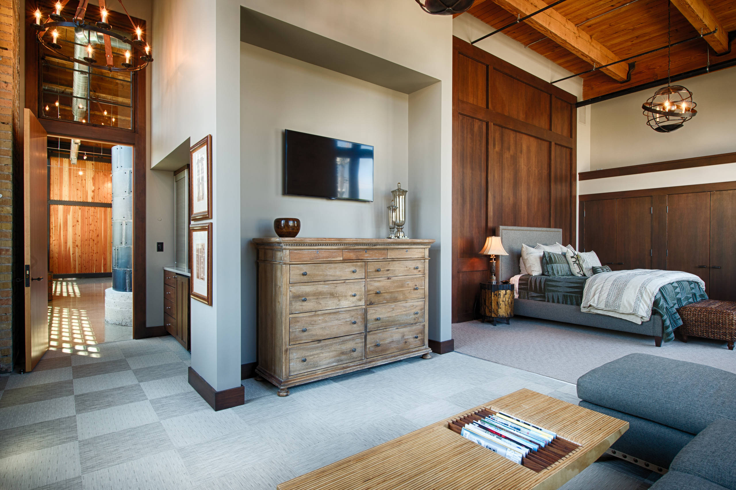 Houzz Tour: A Commercial Laundry Gets Recycled Into a Dramatic Home