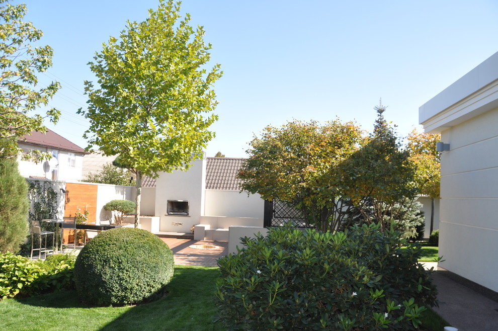 Private contemporary garden / Частный современный сад.