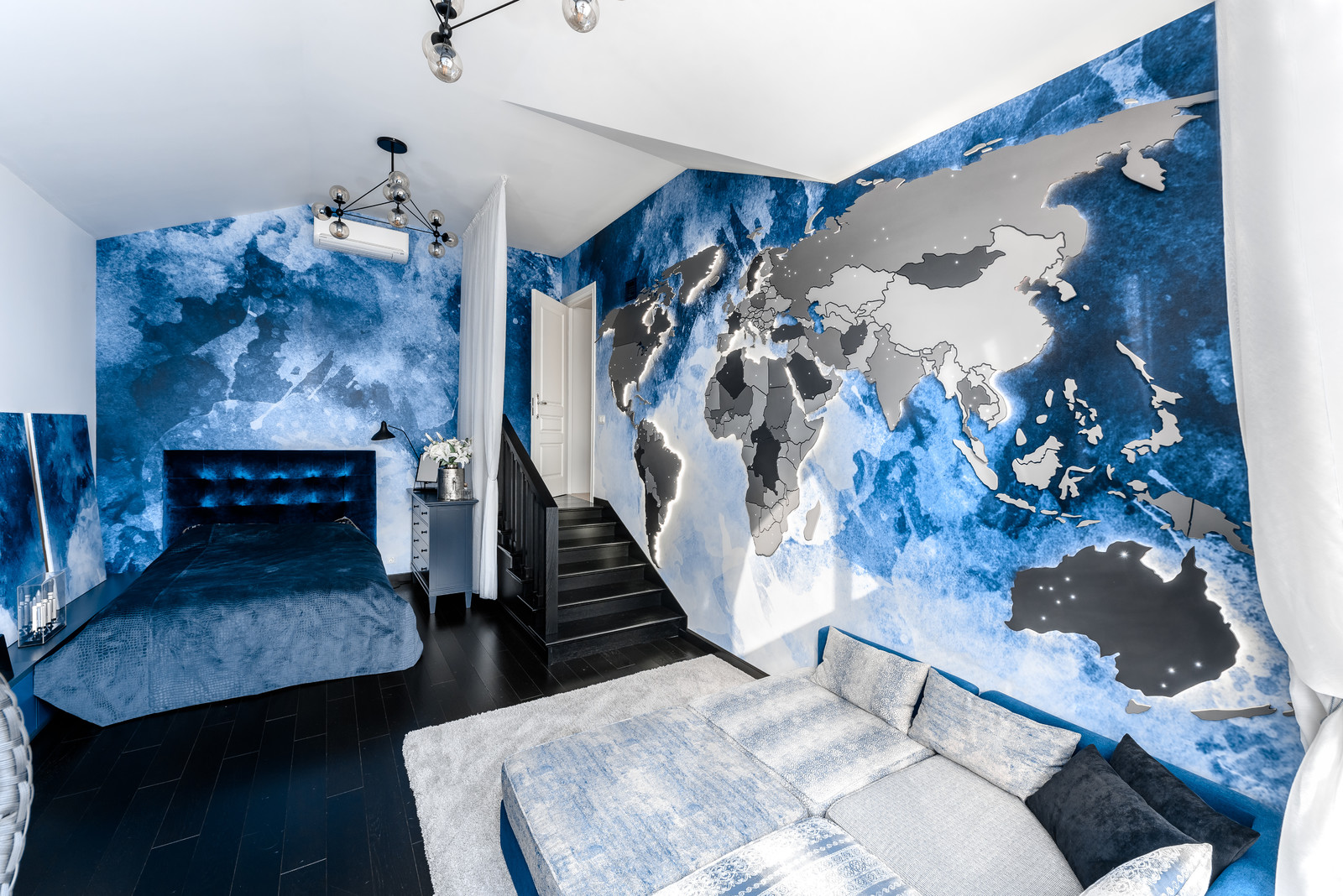 Комната для Дарьи 16 лет