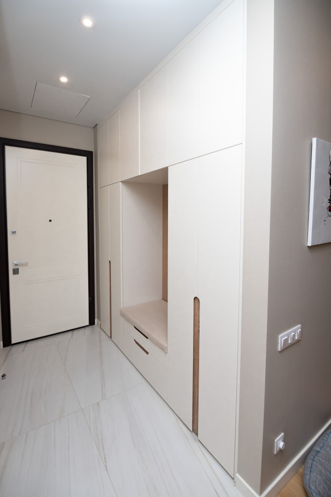 Гардероб и шкаф в прихожую в минималистичном стиле