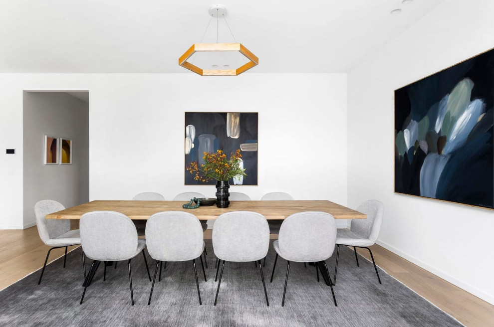 Photo of a modern dining room in Melbourne.