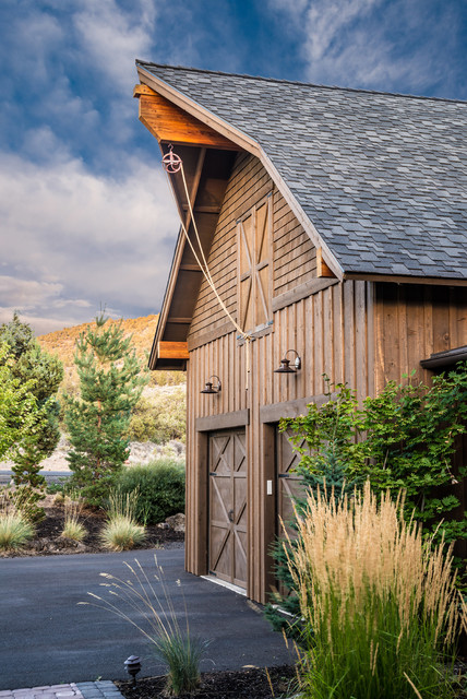 Brasada Ranch Home Barn Style Garage With Rope Pully Rustic