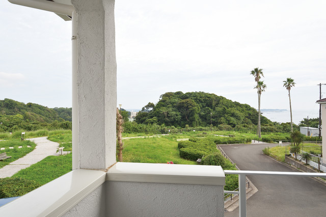 海を眺める暮らし asiatico-balcon