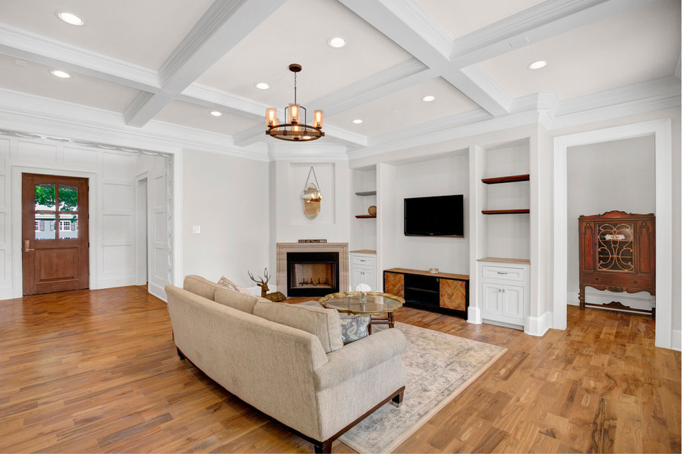 Home design - transitional home design idea