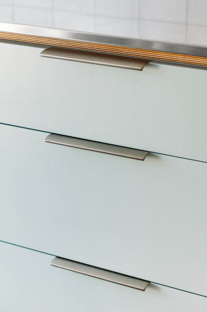 Simple Family Kitchen modern-kitchen
