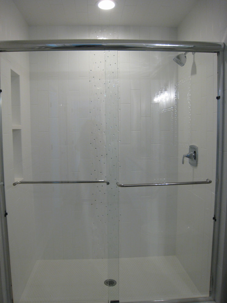 Example of a transitional bathroom design in Cleveland