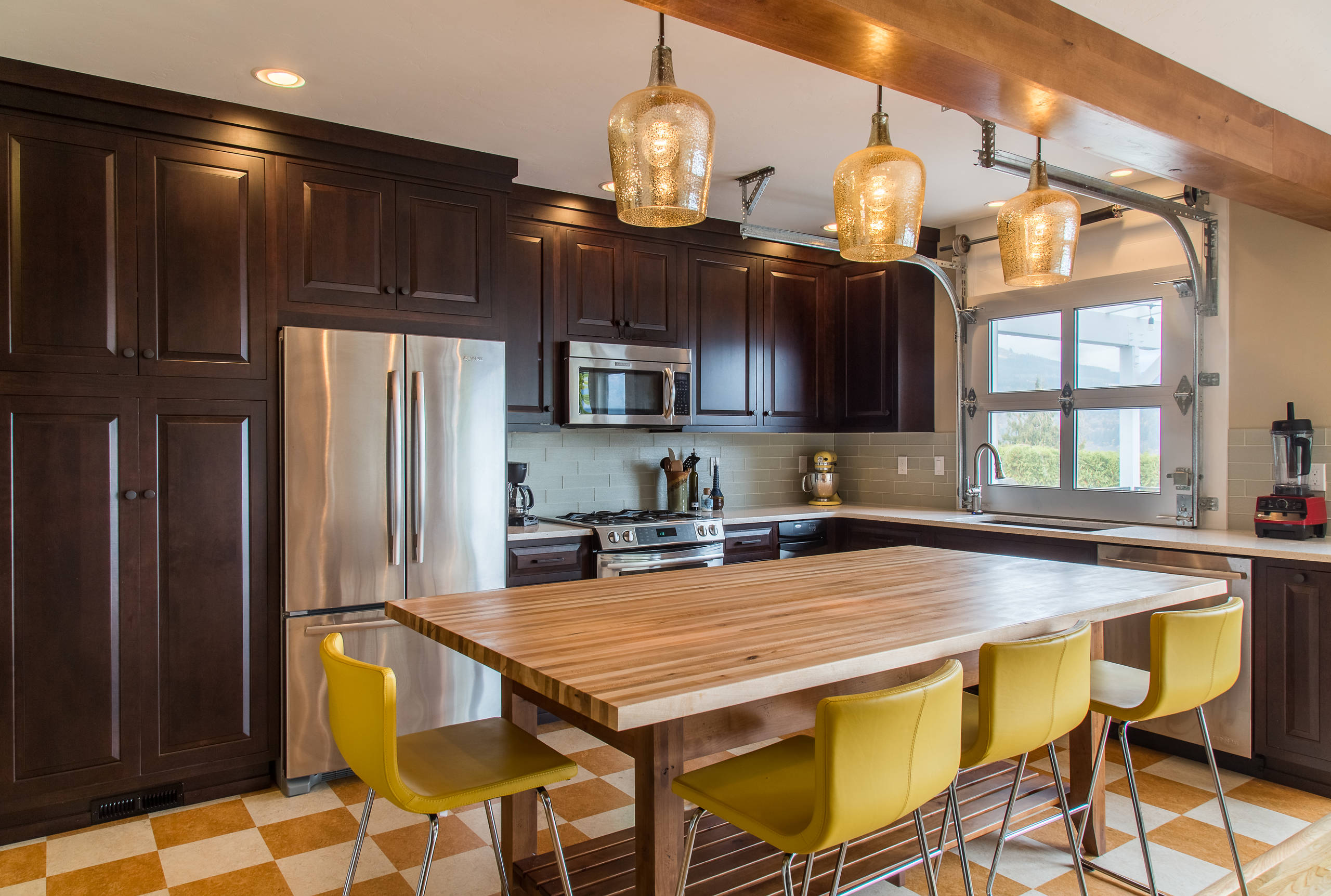 Clean Contemporary Kitchen with Over-the-Top Function