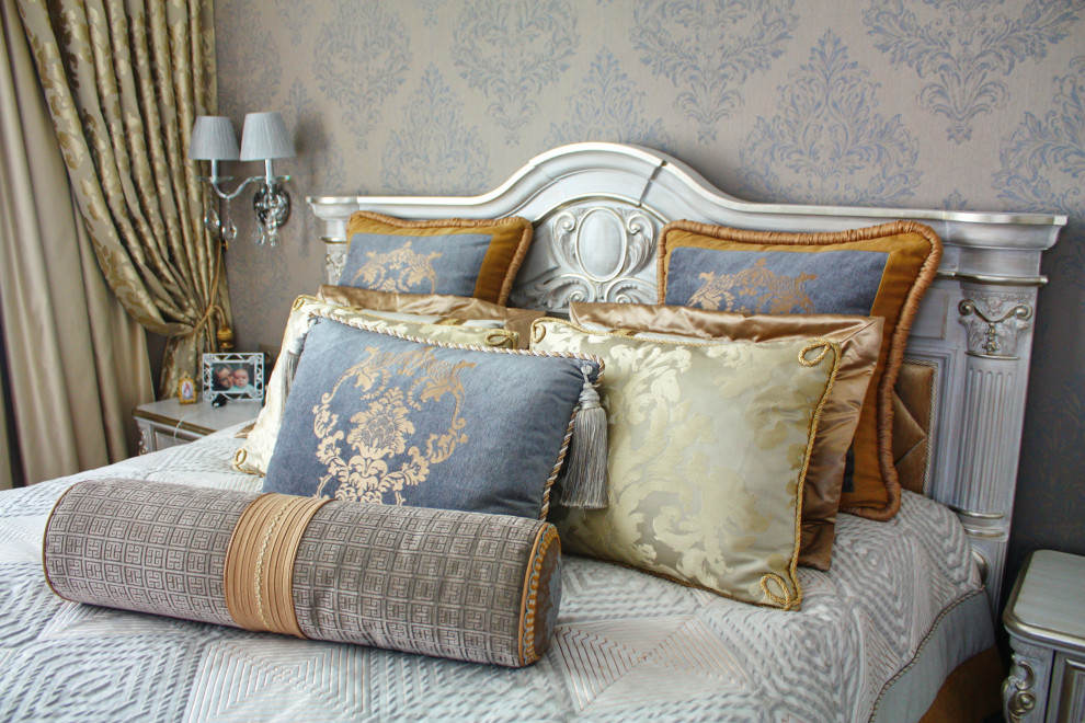 Спальни из розовой мечты: оформление кроватей; покрывала, валики, подушки