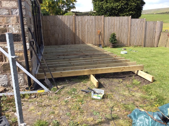 Composite decking modern