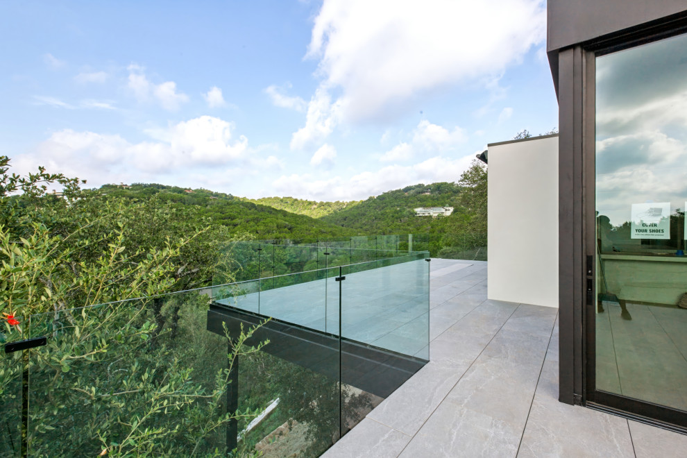 GLASS RAILING