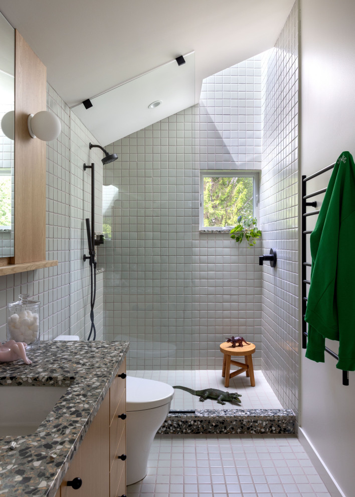 Bathroom - contemporary bathroom idea in Seattle