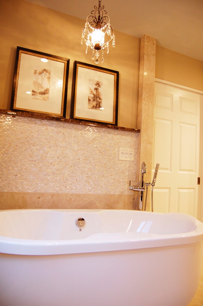 Inspiration for a transitional bathroom remodel in Raleigh