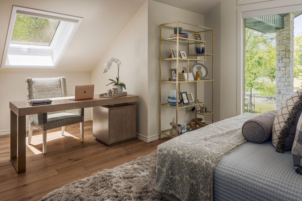 Transitional bedroom photo in Dallas