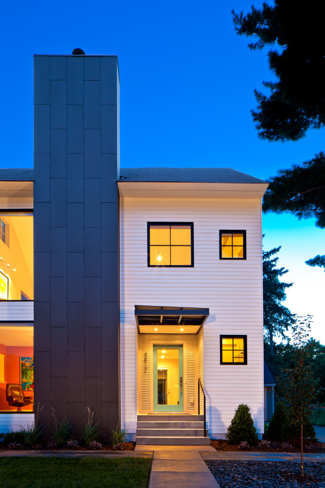 Minimalist exterior home photo in Minneapolis
