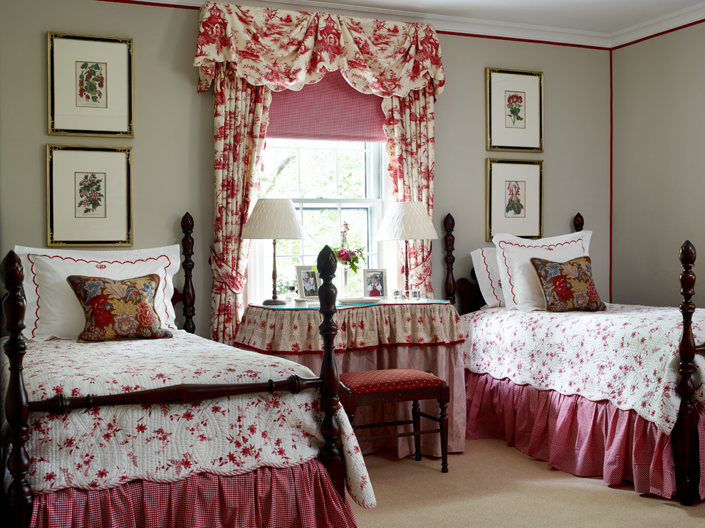 This is an example of a mid-sized traditional guest bedroom in Charlotte with grey walls, carpet and no fireplace.