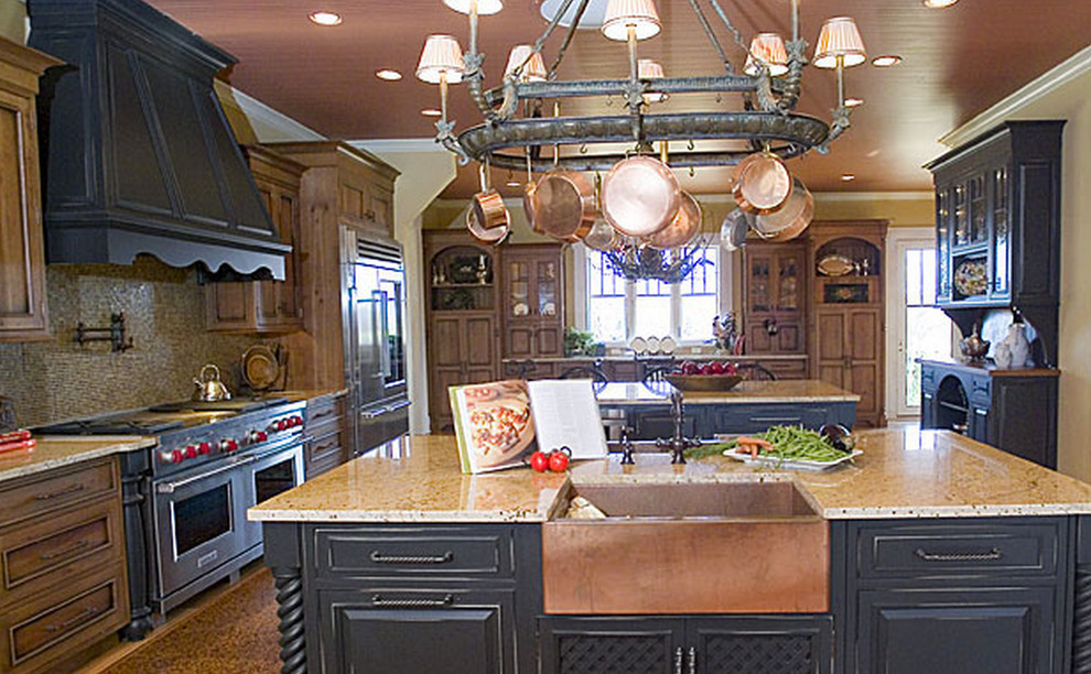 Kitchen - transitional kitchen idea
