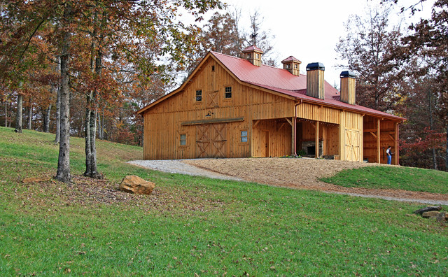 Barn Home Rustic Exterior Other by Sand