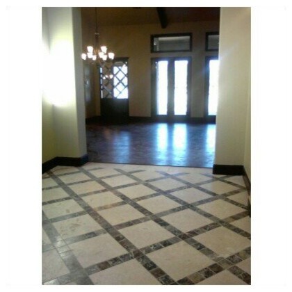 Inspiration for a transitional entryway remodel in Austin