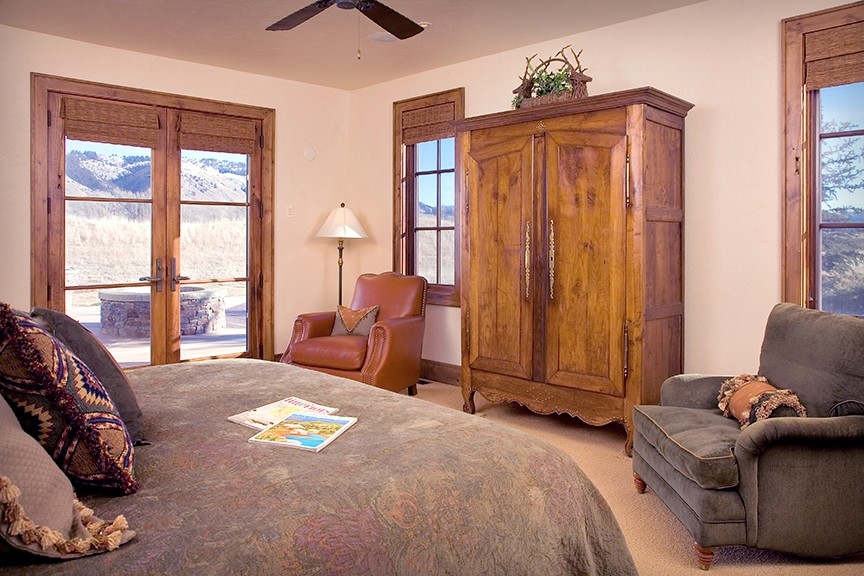 Home design - transitional home design idea
