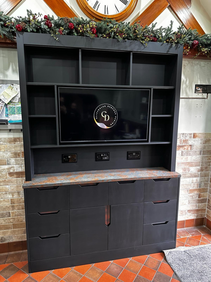 MEDIA UNIT