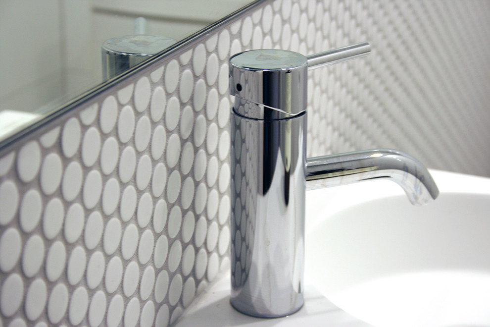 This is an example of a contemporary powder room in Sydney.