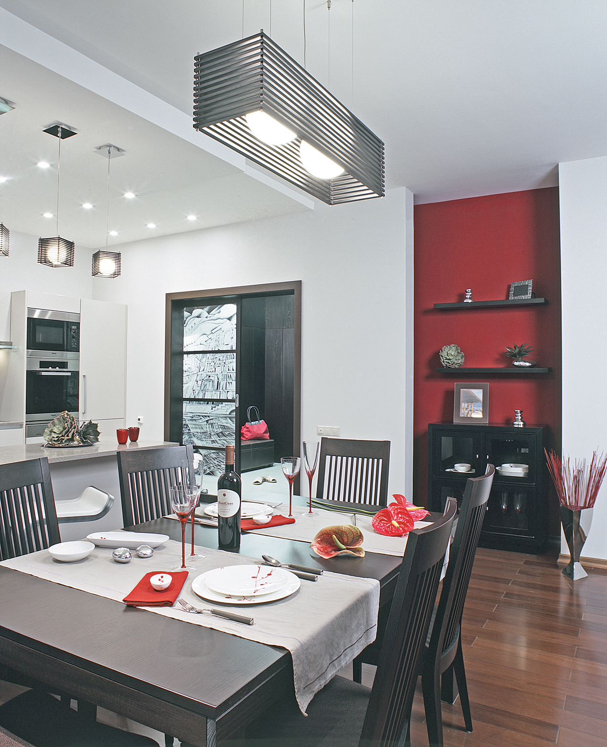 Роман с интригой