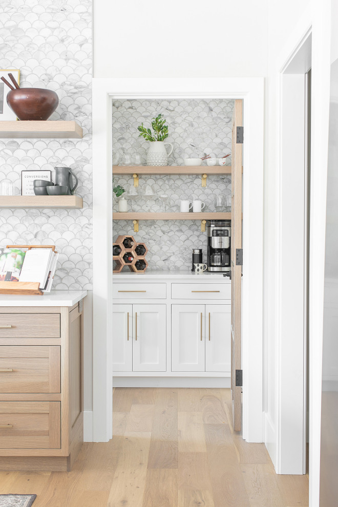 Home design - transitional home design idea in Chicago