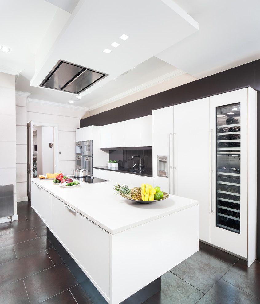 Photo of a contemporary kitchen in Glasgow.