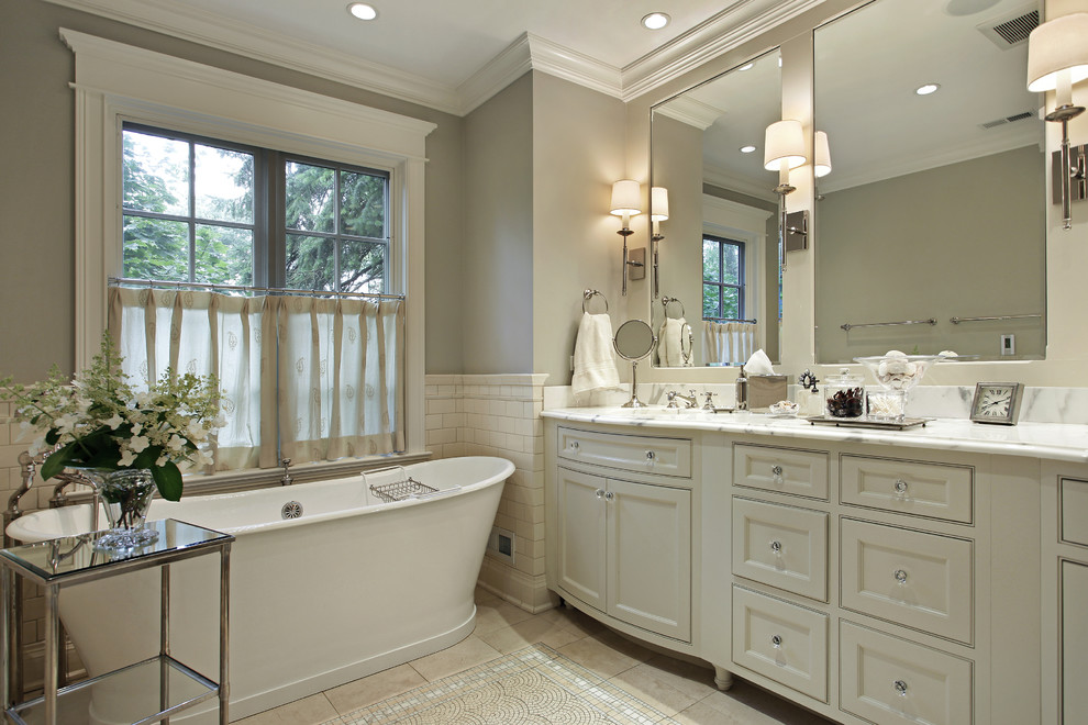 Traditional bathroom in Los Angeles with a freestanding tub.
