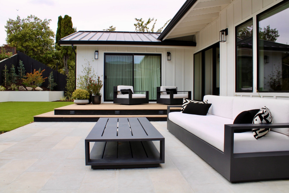 Monochromatic Burlingame Backyard