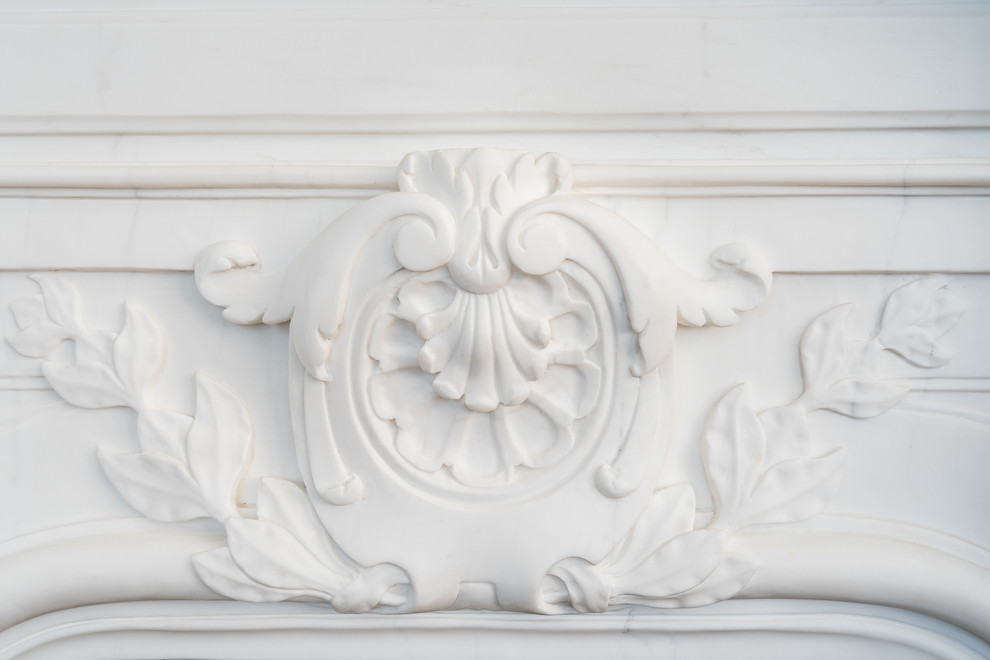 Фальшкамин в новом доме в Санкт-Петербурге