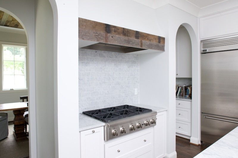 Example of a transitional kitchen design in Birmingham
