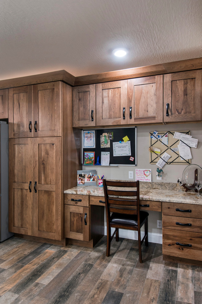 Example of a transitional kitchen design in Columbus