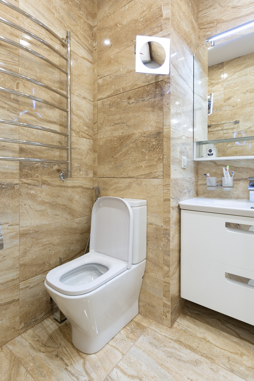 Реализованный проект "Квартира в полосатом доме на Академика  Янгеля"