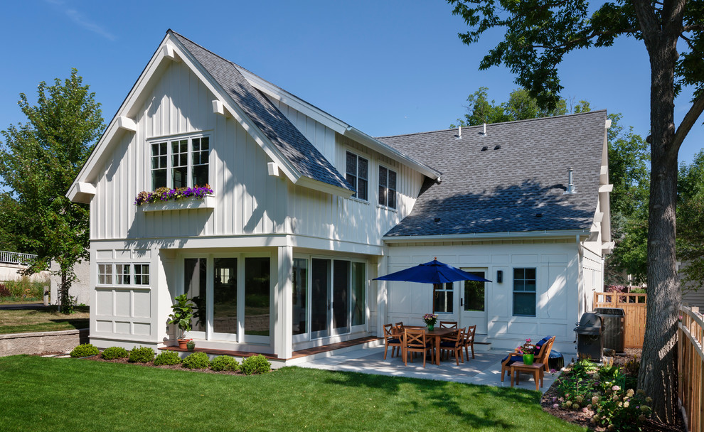 Craftsman exterior home idea in Minneapolis