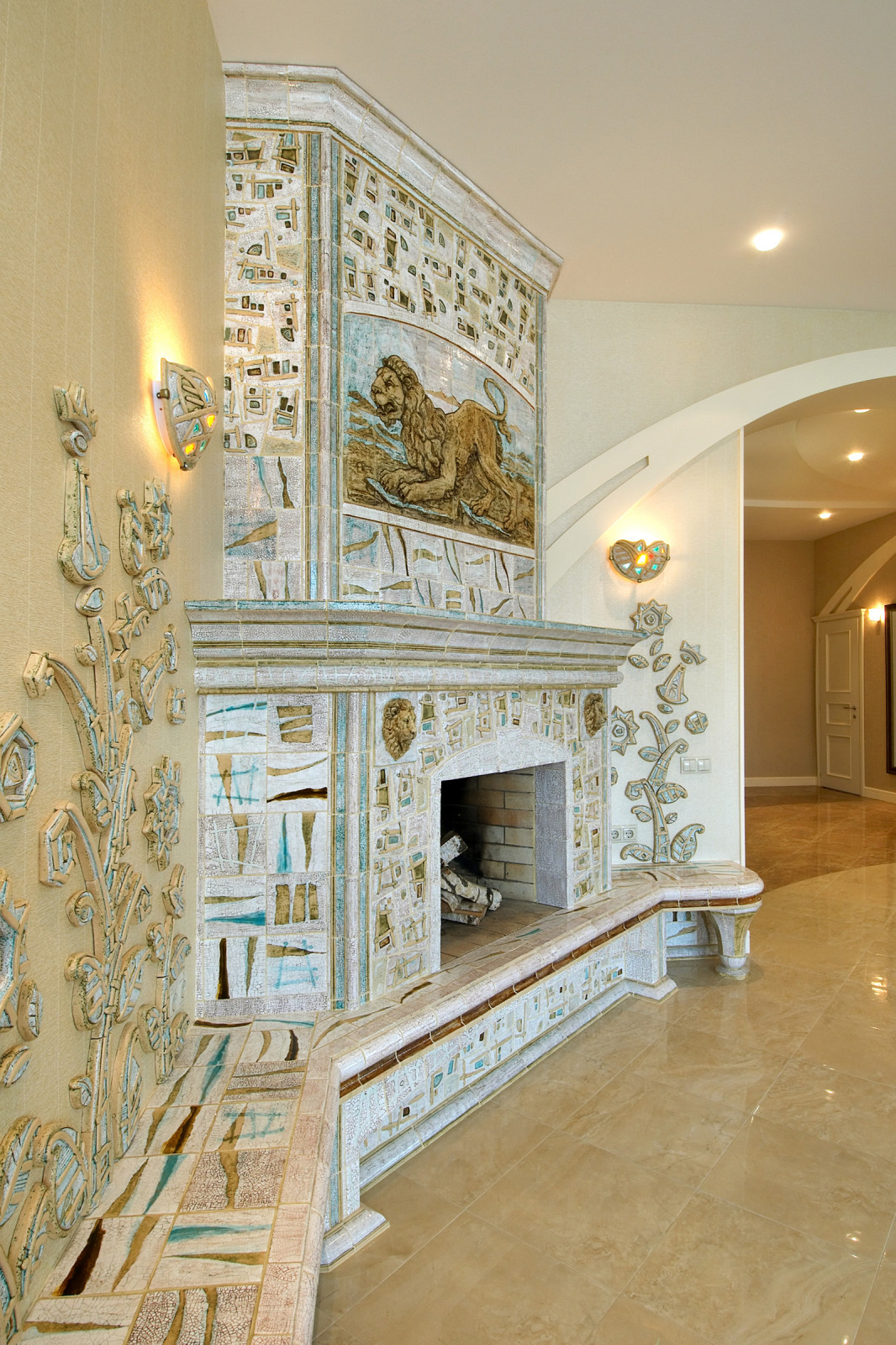 Камин "Лев зимой".