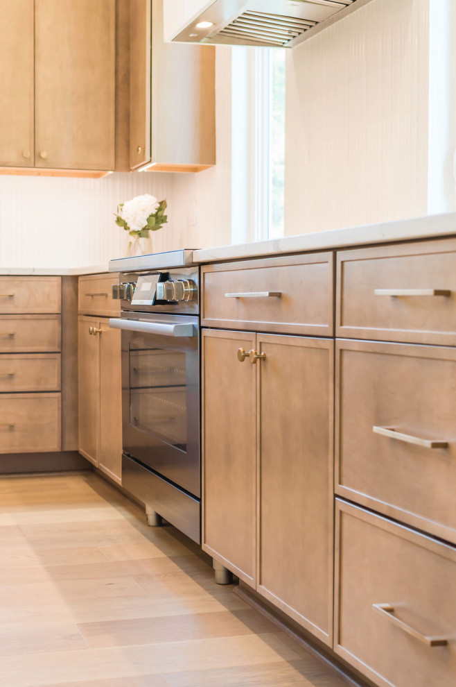 Contemporary Kitchen with Organic Modern Style