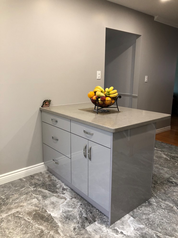 White and Grey Kitchen