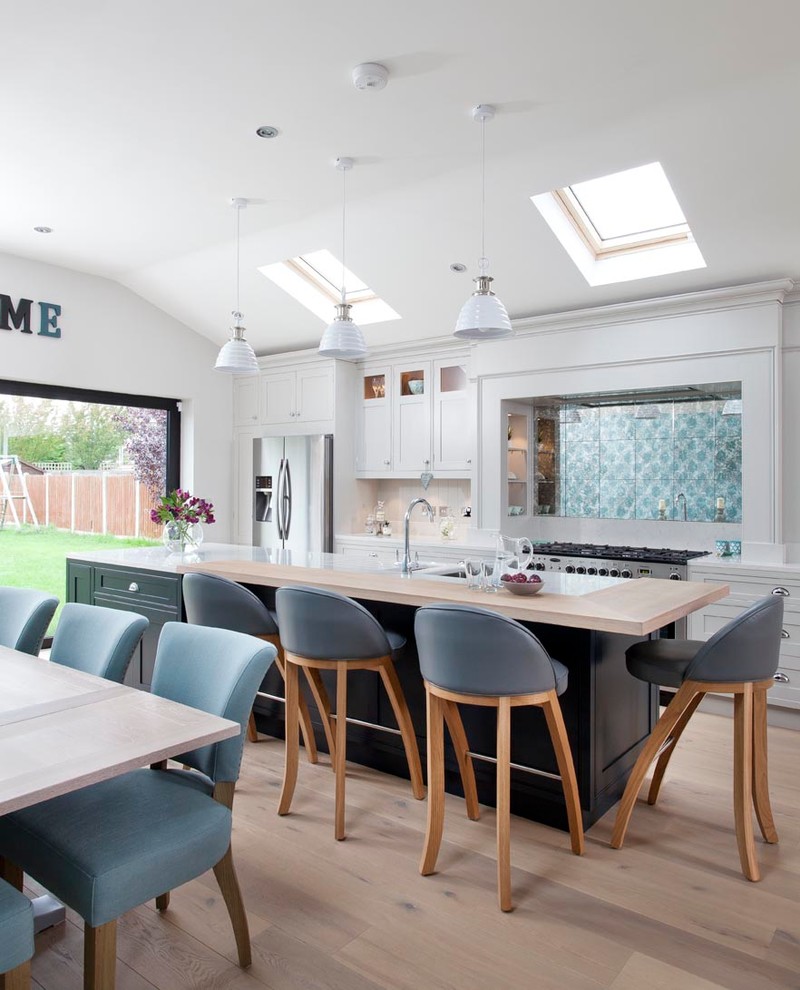 Kitchen - transitional kitchen idea in Dublin