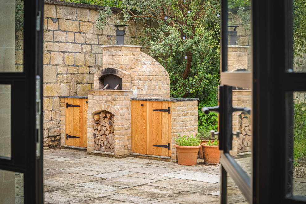 Bespoke pizza oven